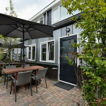 בית נופש Modern Holiday In With Terrace הושורסט